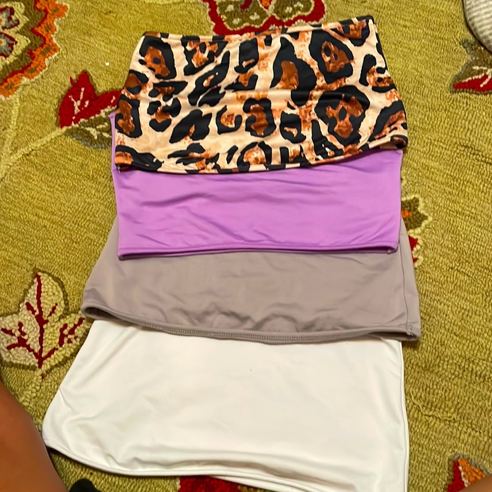 Bundle of 4 💕Tube tops for summer